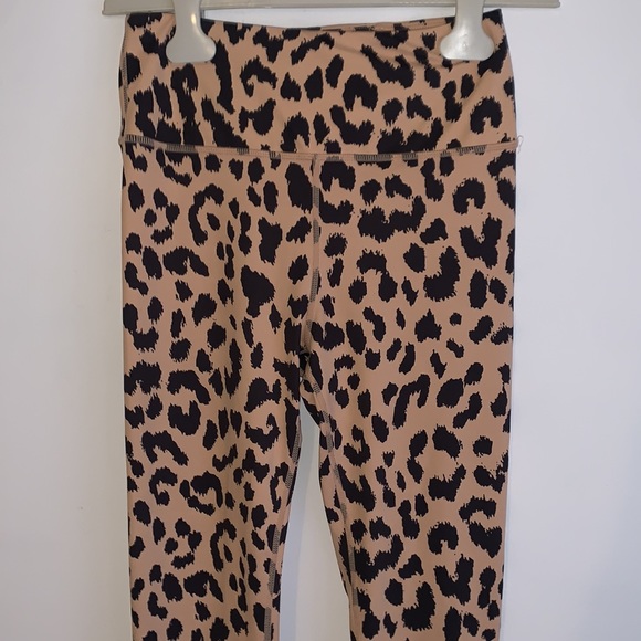 All Fenix | Cheetah 7/8 Leggings Size Small - Picture 4 of 8